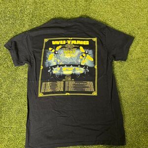 Wu-wear Men's Black and Navy T-shirt